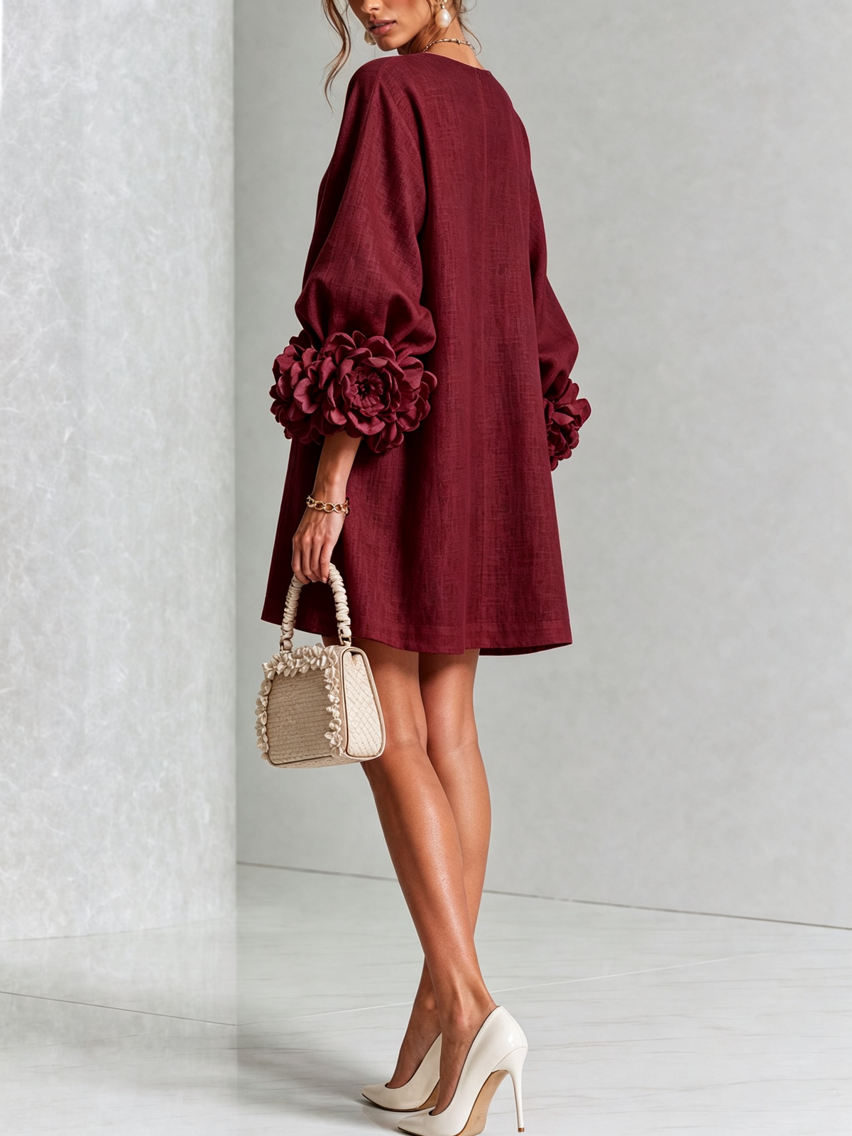 Elena | Vestido corto con mangas florales