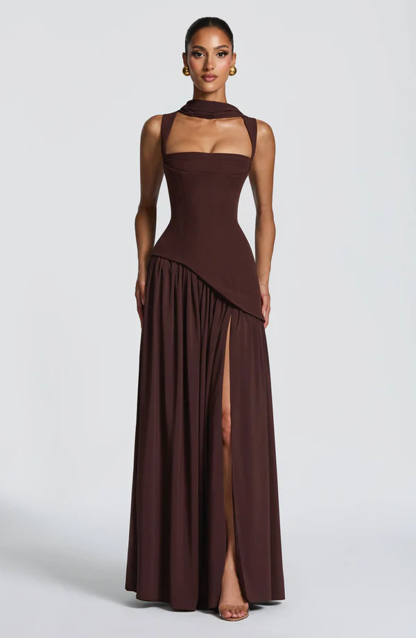 Aitana | Vestido maxi con tirantes y abertura lateral